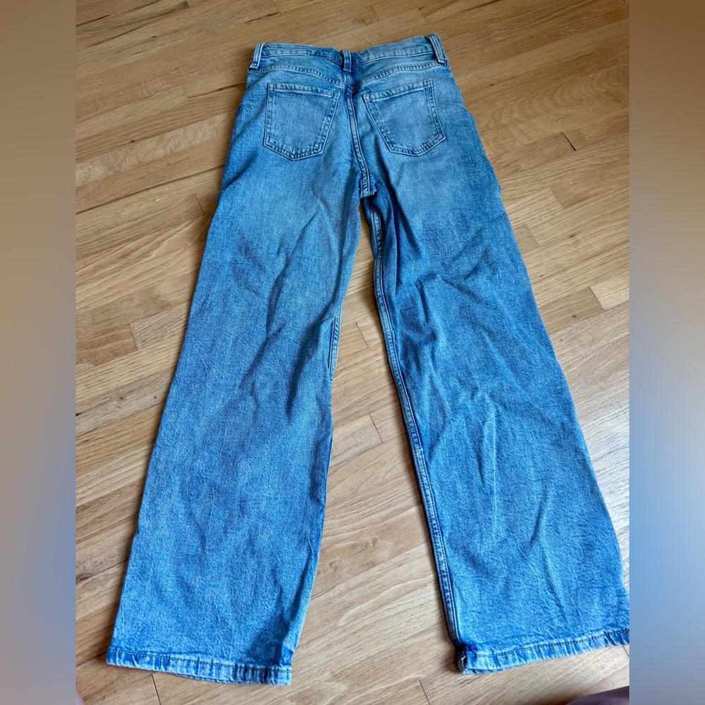 H&M Relaxed Fit Blue Jeans